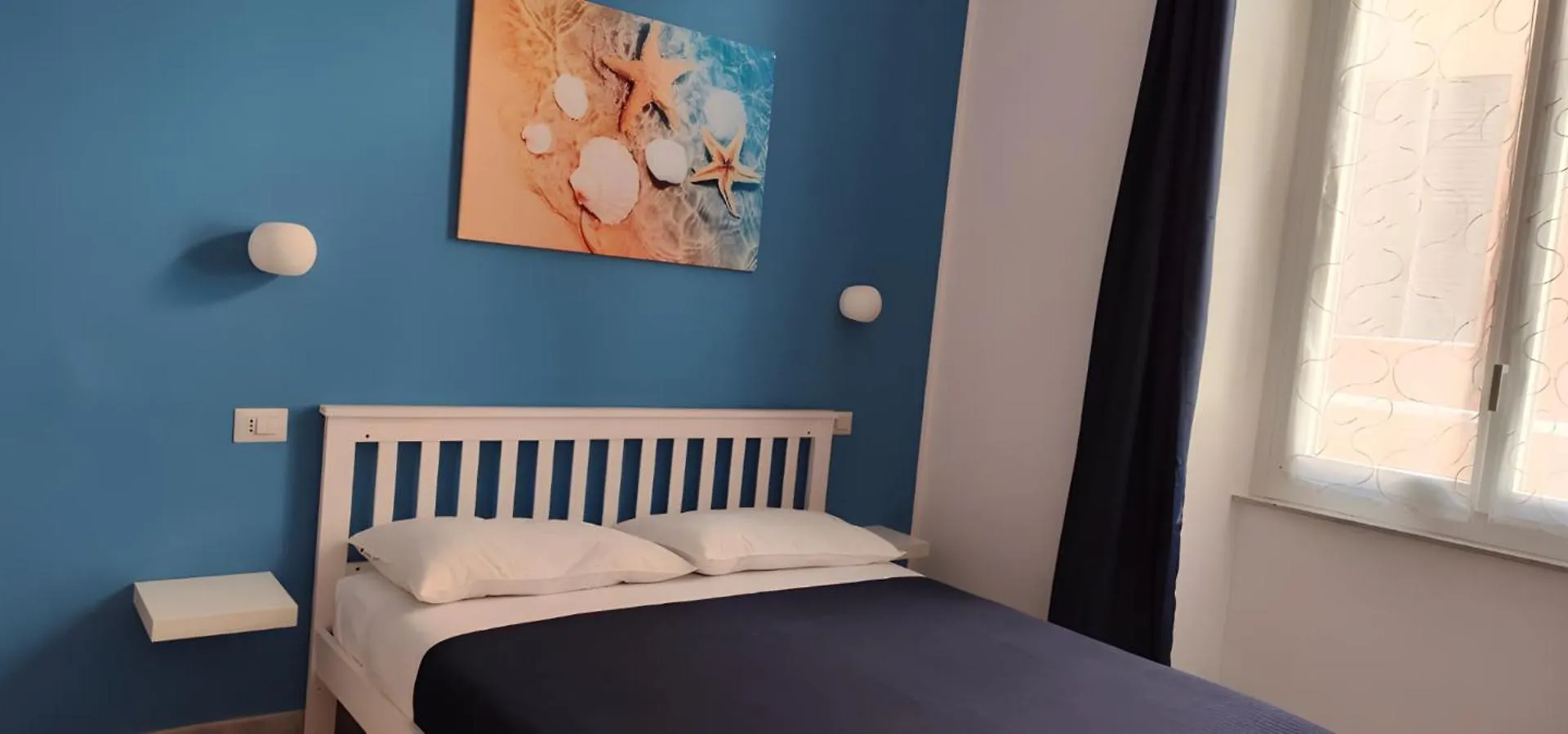 Le Quattro Stagioni Bed & Breakfast Genoa