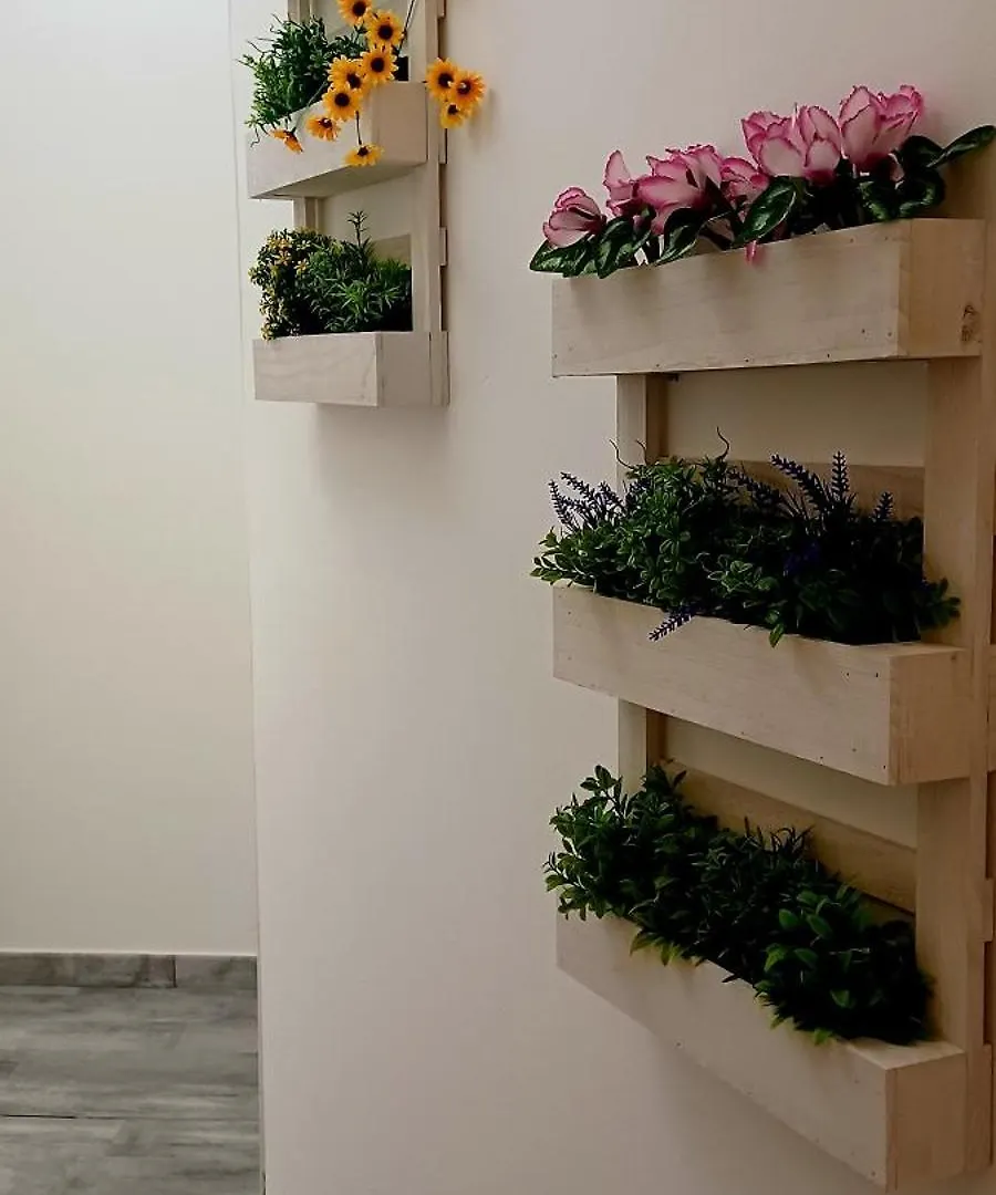 Le Quattro Stagioni Bed & Breakfast Genoa
